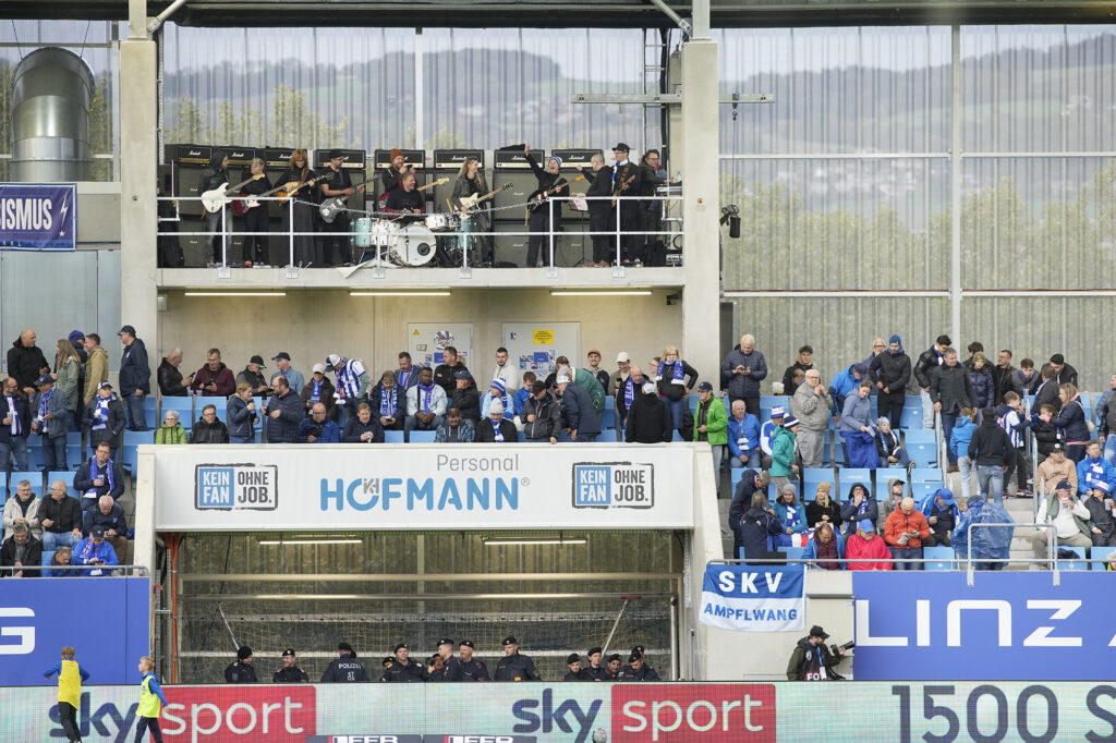 Blau Weiss Stadion – Foto: © Reinhard Winkler