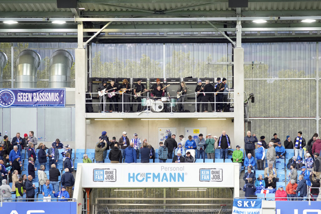 Blau Weiss Stadion – Foto: © Reinhard Winkler